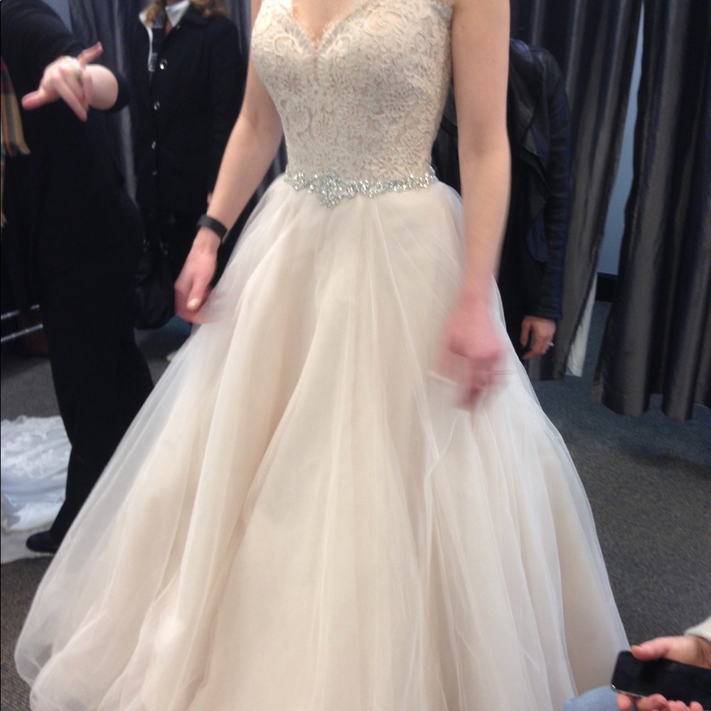 Wedding dress